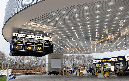 UFO-Tankstelle in Dortmund – Futuristische Architektur bei Mr. Wash